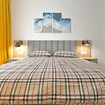 Ada Homes 306